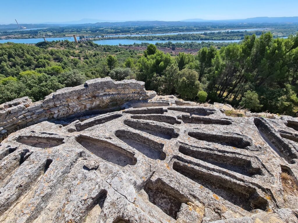 Abbey of Saint-Roman: A Troglodytic Monastery at Beaucaire 3 Abbey of Saint-Roman