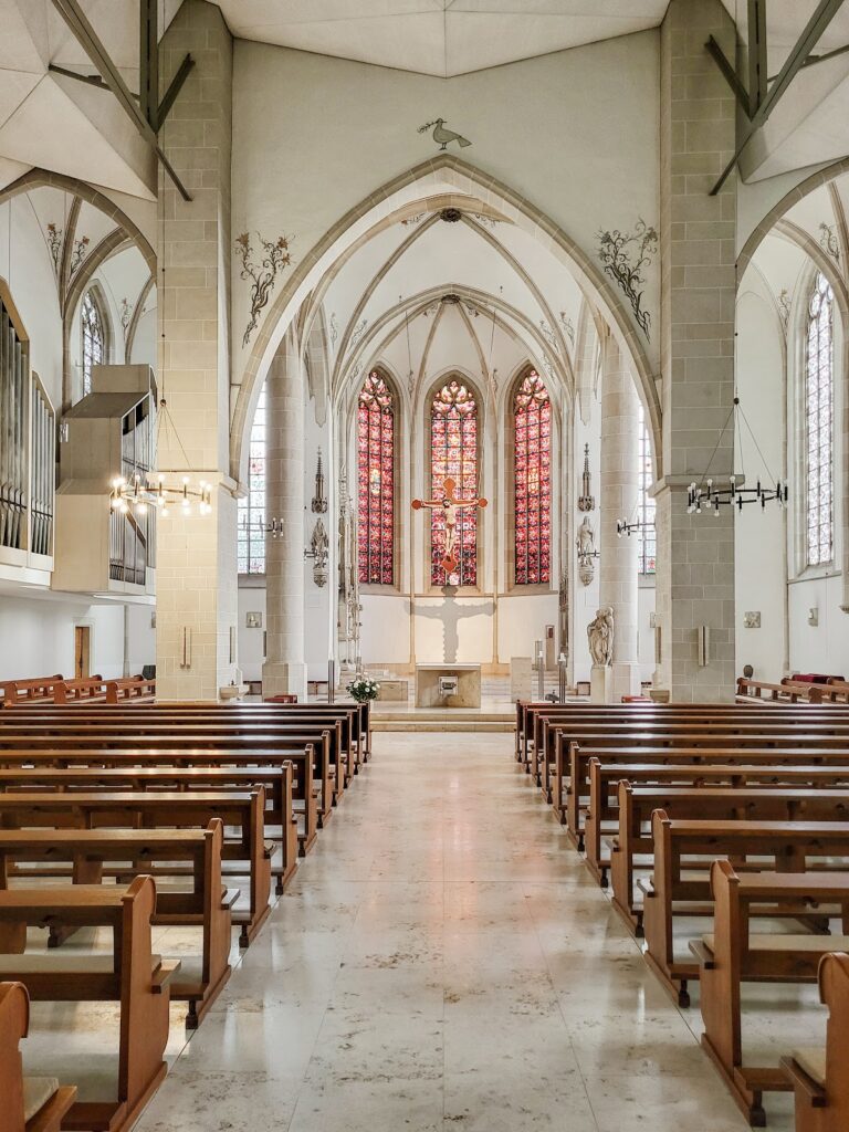 St Riktor St. Viktor (Dülmen): Parish Church and Former Collegiate Chapter in ...