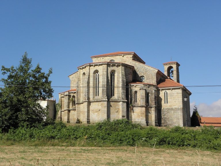 Church of San Nicolao de Cis: Medieval Monastic Church in Galicia