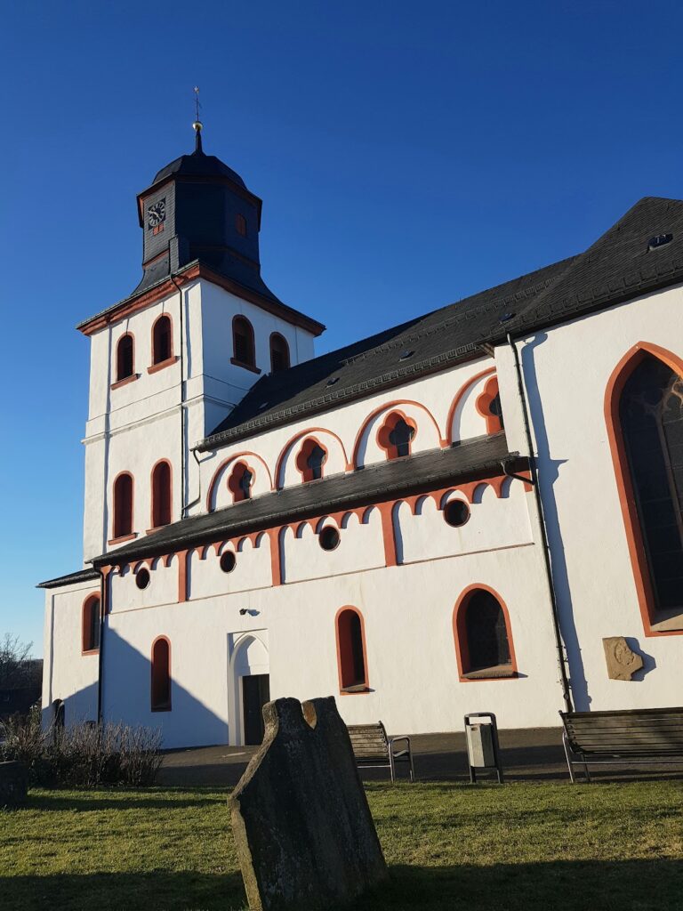 Jesus-Christus-Kirche in Meinerzhagen: A Medieval Lutheran Parish Church