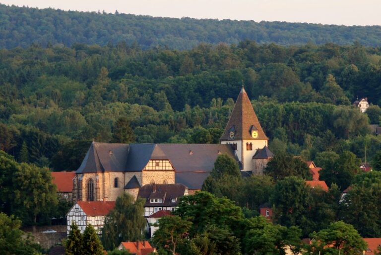 Kaufungen Abbey: A Benedictine Nunnery and Imperial Foundation in Germany