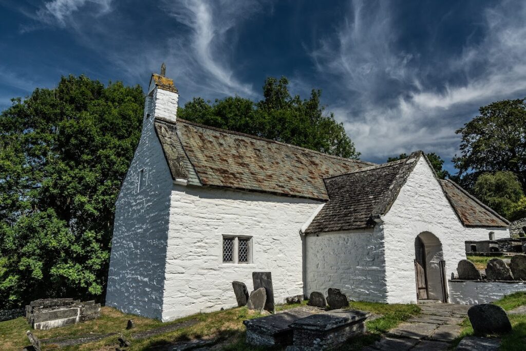 All Saints' Church, Llangar: A Fifteenth-Century Parish Church in Wales 1 All Saints' Church, Llangar