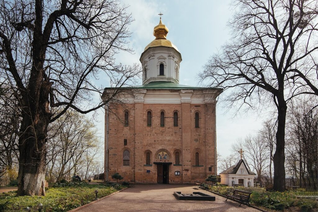 Saint Michael Church (Vydubychi Monastery): A Kyivan Rus Church in Kyiv 1 Saint Michael Church (Vydubychi Monastery)