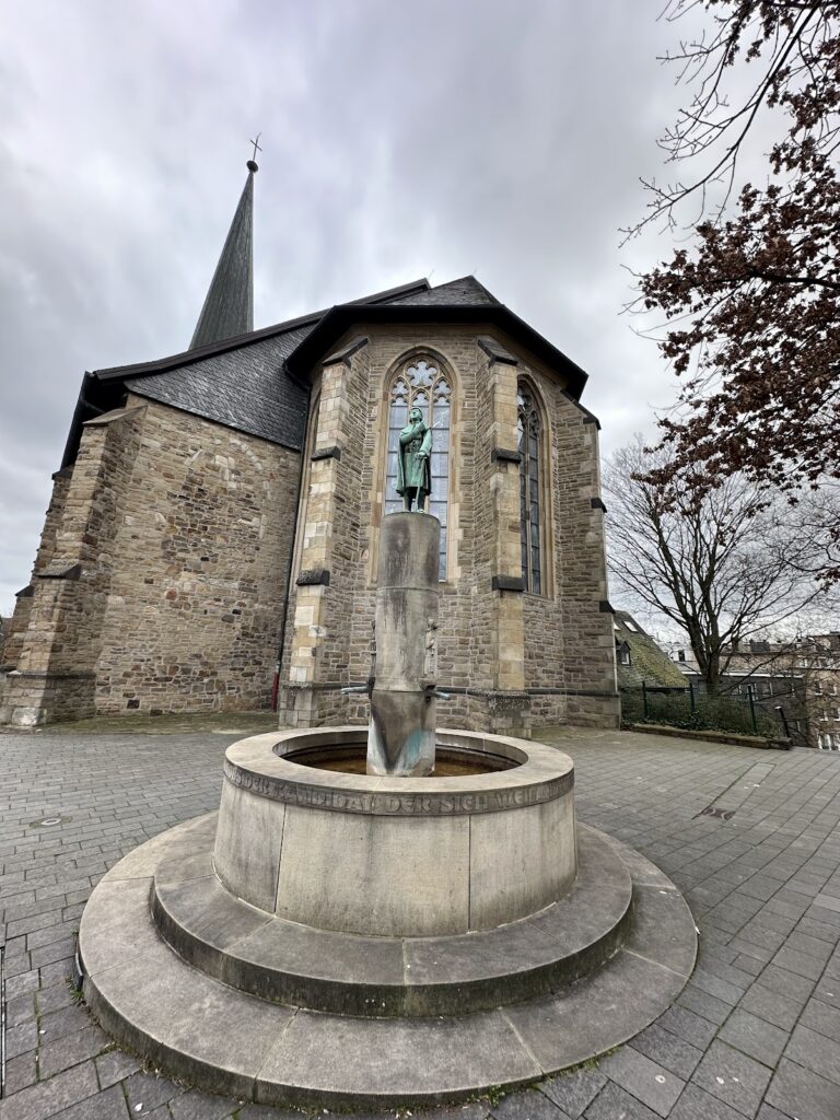 Petrikirche in Mülheim an der Ruhr: Historic Evangelical Parish Church 2 Petrikirche (Mülheim an der Ruhr)