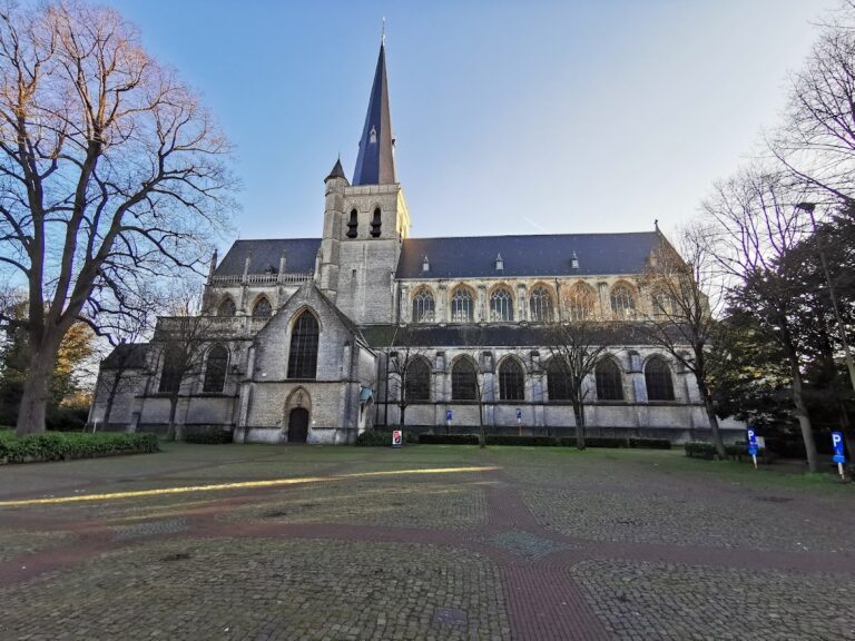 Sint-Waldetrudiskerk: A Brabant Gothic Basilica in Herentals