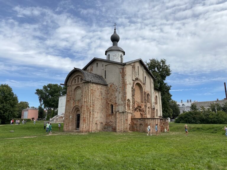 Church of St. Paraskevi, Novgorod: A Medieval Merchant Church