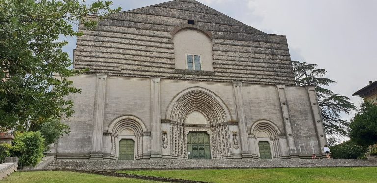 San Fortunato, Todi: A Gothic Franciscan Church
