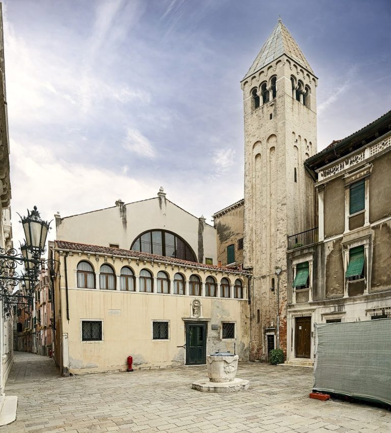 San Samuele: A Historic Roman Catholic Church in Venice