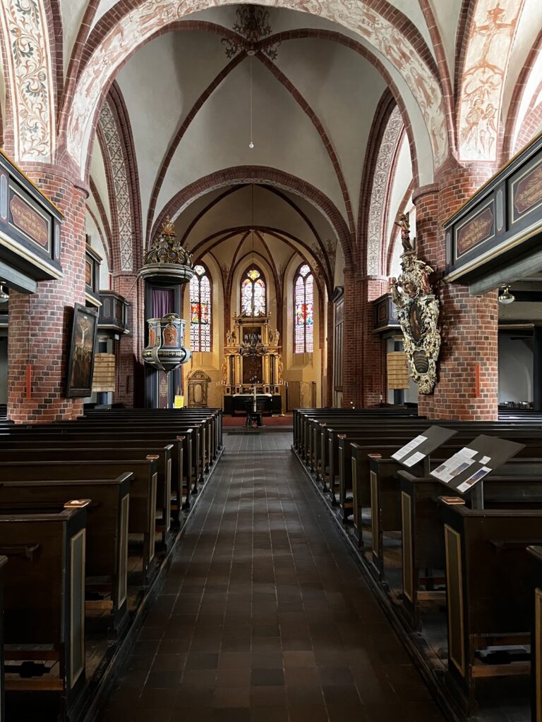 St. Katharinenkirche in Lenzen: An Evangelical Gothic Town Church 2 St. Katharinenkirche (Lenzen (Elbe))