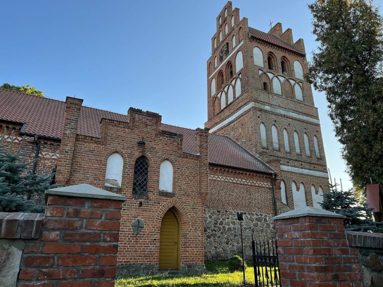 Church of the Assumption in Galiny: A Gothic Parish Church in Poland