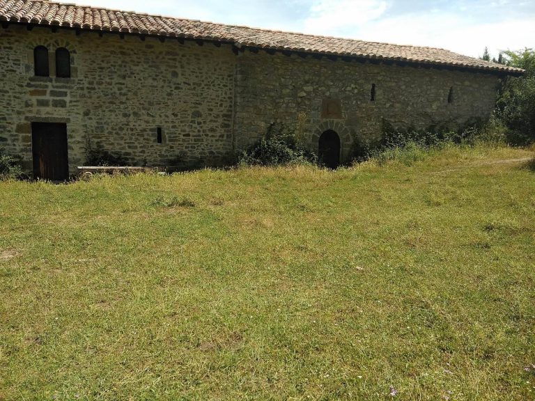Ermita de San Pedro de Usún: A Medieval Monastic Site in Spain