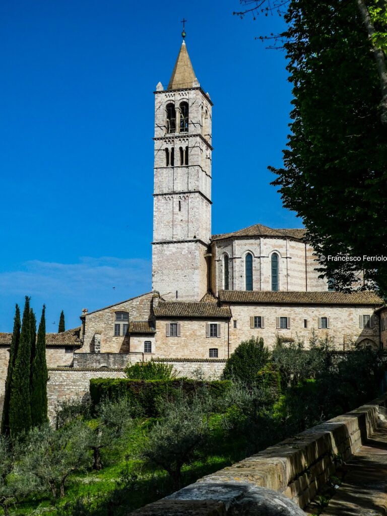 Basilica di Santa Chiara: A Gothic Basilica in Assisi, Italy 2 Basilica di Santa Chiara