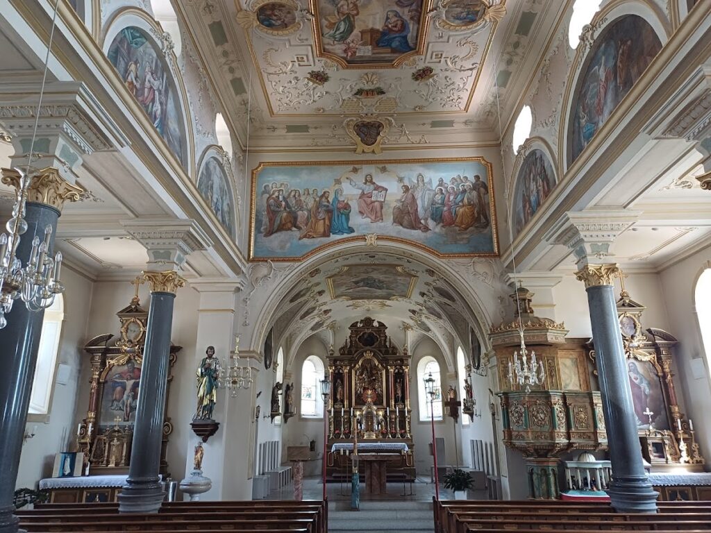 St. Benedikt (Odelzhausen): A Catholic Parish Church in Germany 2 St. Benedikt (Odelzhausen)