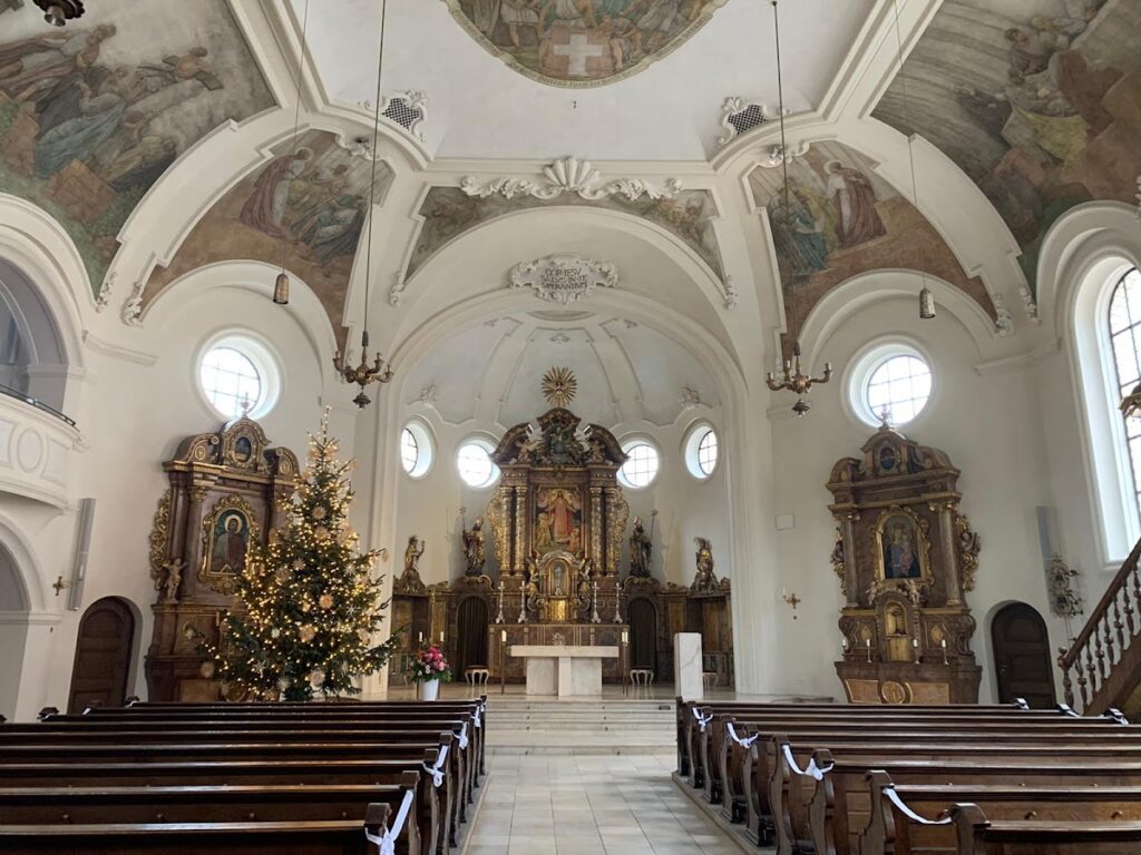 St. Sylvester: A Historic Parish Church in Munich 2 St. Sylvester