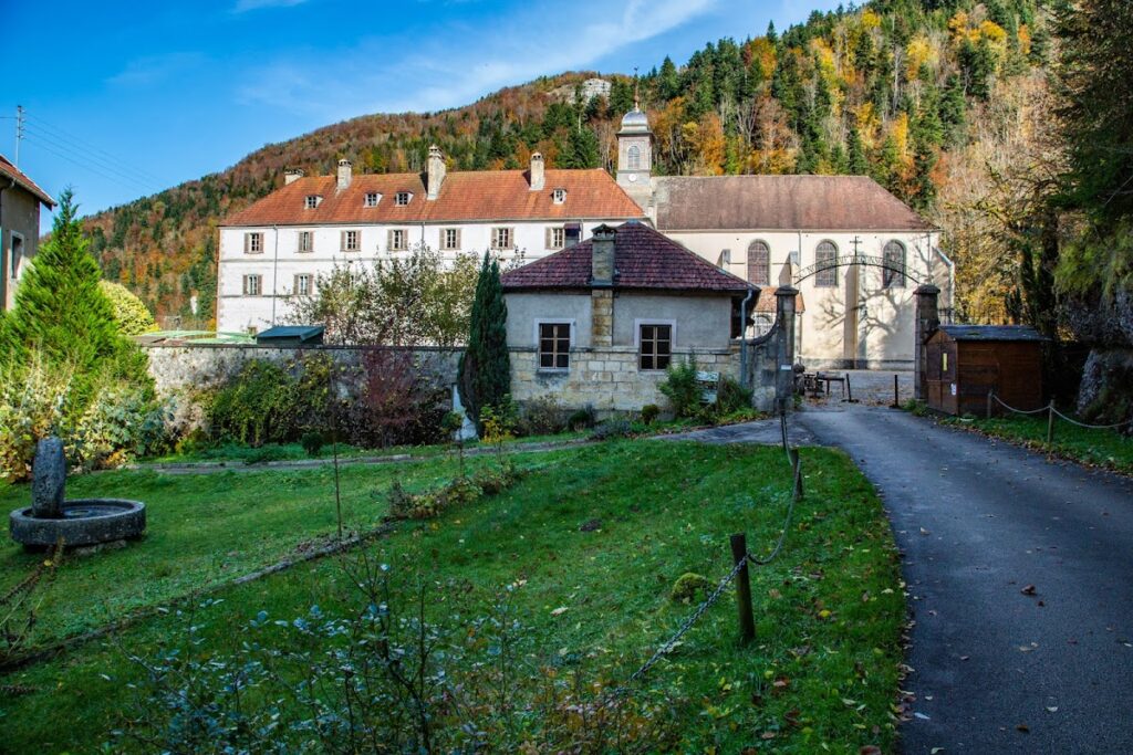 Petit Séminaire de Consolation: A Former Religious House and Seminary in France 2 Petit Séminaire de Consolation