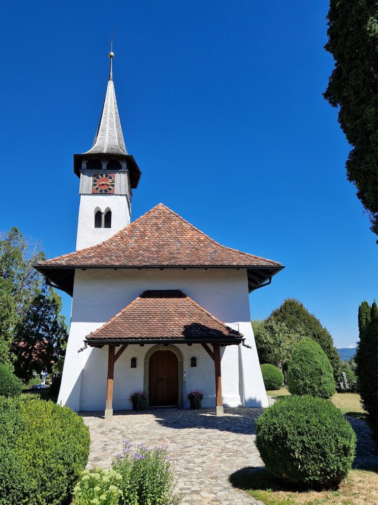 Reformed Church in Kirchlindach: A Medieval and Baroque Place of Worship