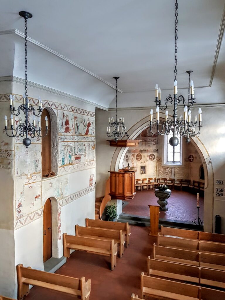 Reformed Church in Kirchlindach: A Medieval and Baroque Place of Worship 2 Reformed Church