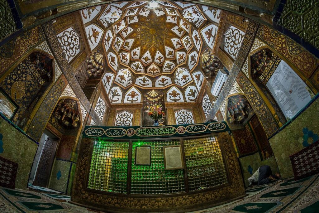Imamzadeh Ismail: A Safavid Shrine and Mosque Complex in Isfahan 2 Imamzadeh Ismail