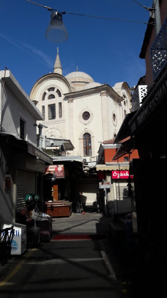 Kestanepazarı Mosque: An Ottoman Mosque in İzmir 2 Kestanepazarı Mosque