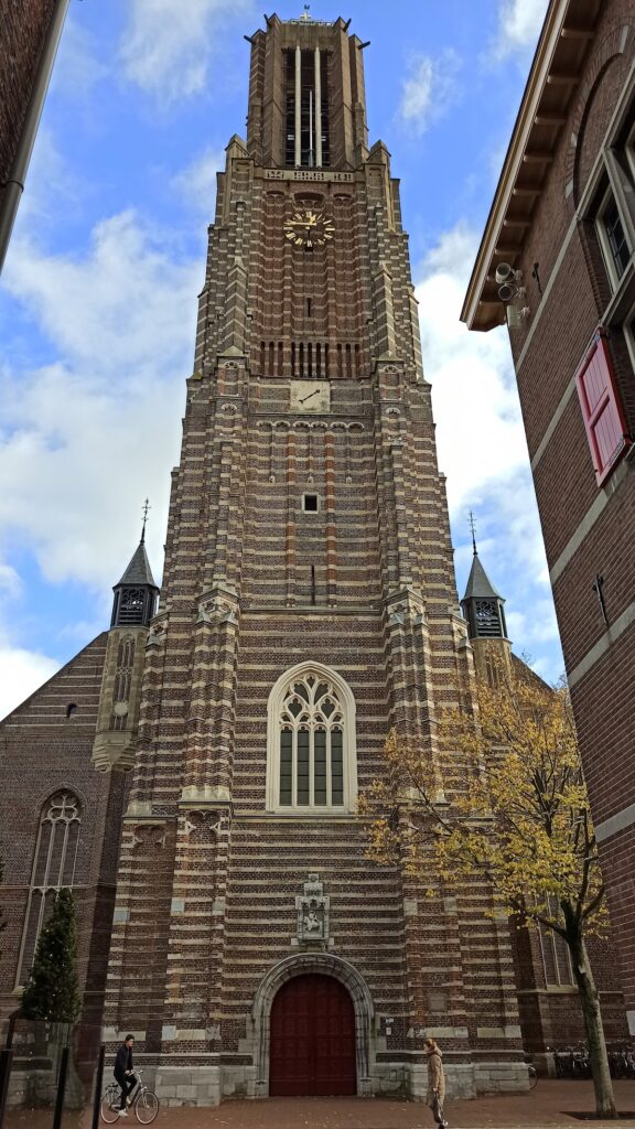 Sint-Martinuskerk: Weert’s Gothic Deanery Church in the Netherlands 2 Sint-Martinuskerk