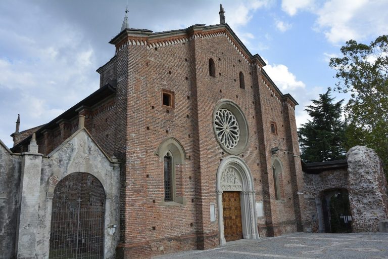 Church of Saints Stephen and Lawrence: A Fifteenth-Century Collegiate Church in Italy