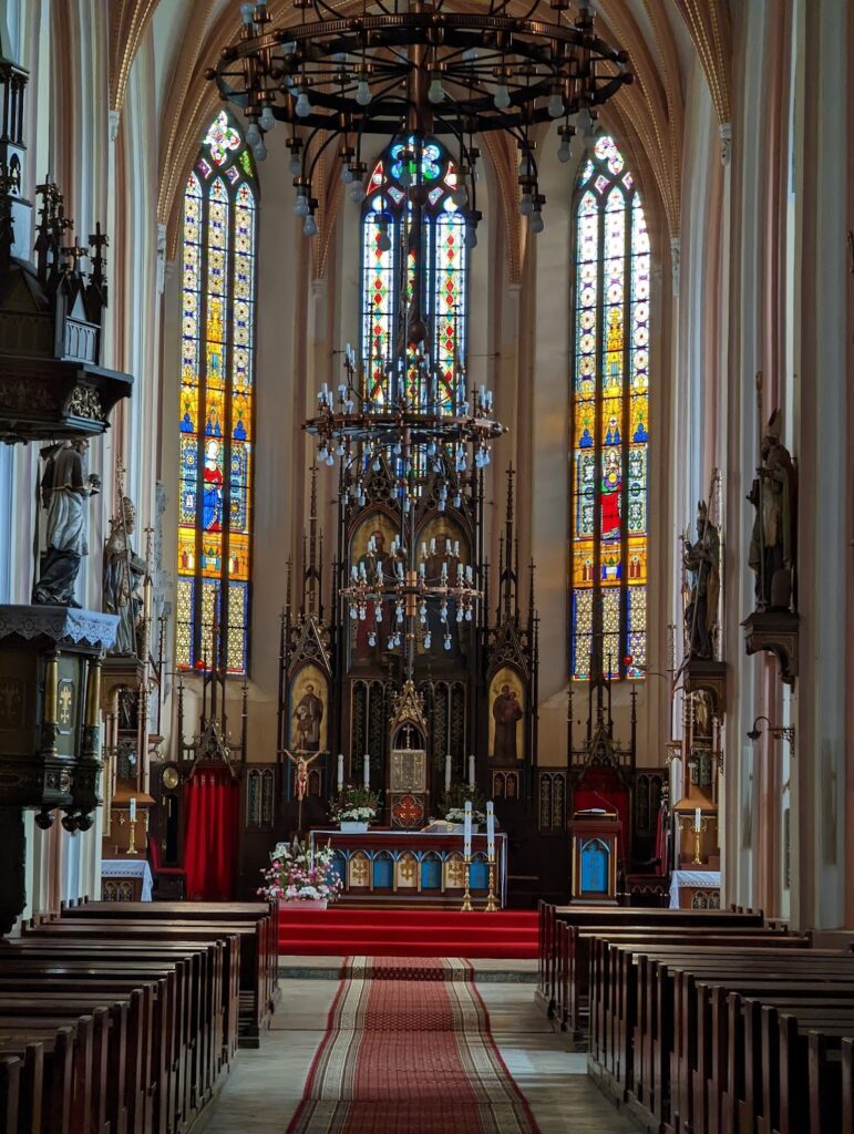 Saints Peter and Paul church in Namysłów: A Late Gothic Parish Church and Fortified Town Landmark 2 Saints Peter and Paul church in Namysłów