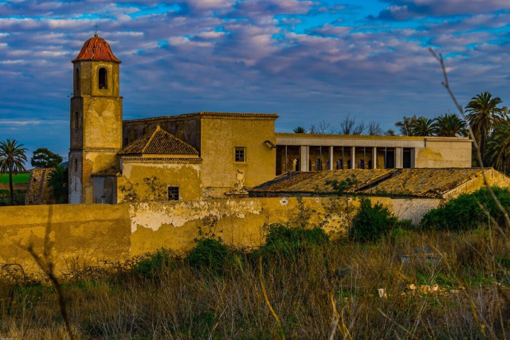 Monastery of San Ginés de la Jara: A Franciscan Monastery in Spain 1 Monastery of San Ginés de la Jara
