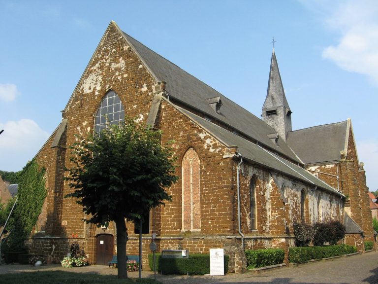 Sint-Catharinakerk: The Gothic Beguinage Church of Diest, Belgium