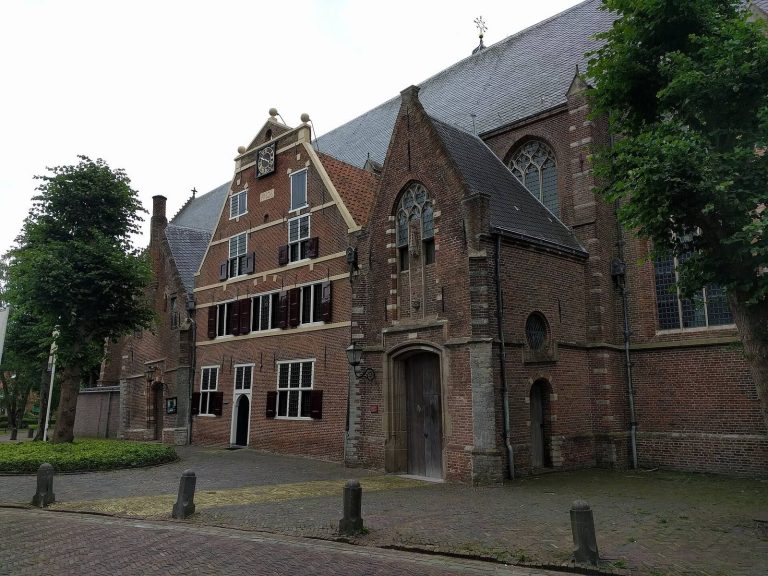 Saint Nicholas Church in Monnickendam: A Gothic Hall Church