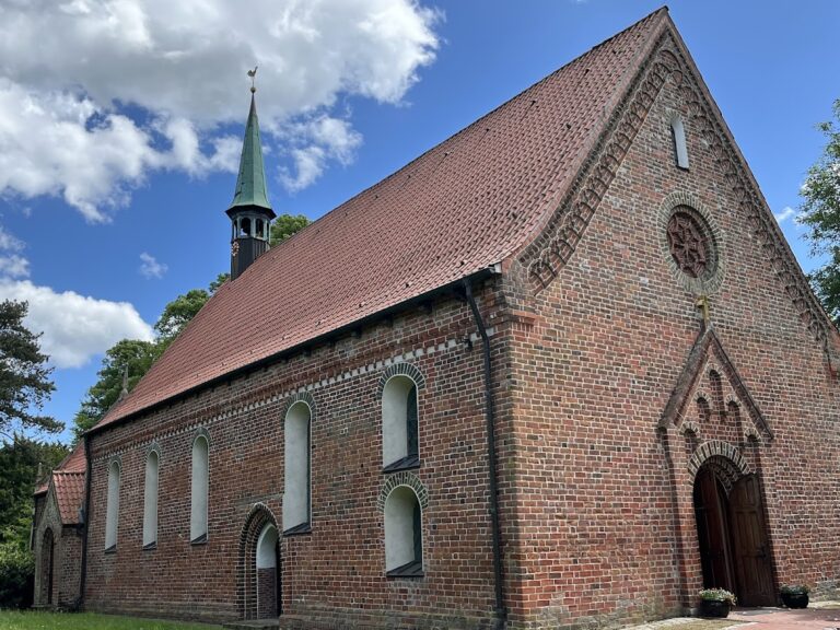 St. Gabriel (Haseldorf): A Late Romanesque Brick Church in Germany