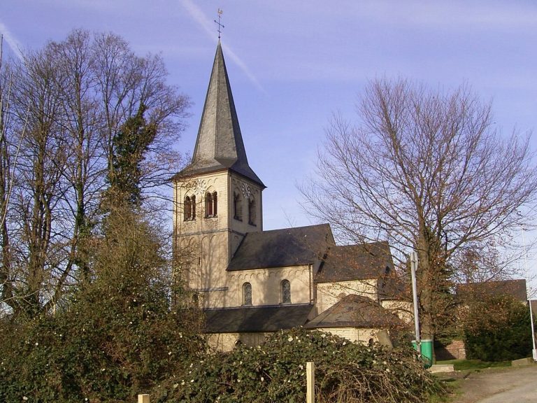 St. Nikolaus: A Romanesque Church in Düsseldorf, Germany