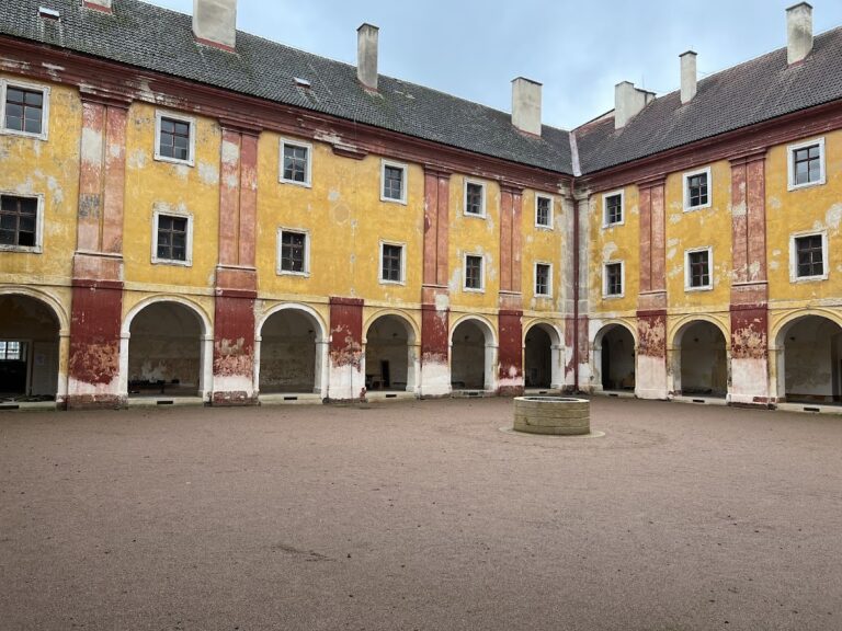 Jesuit college in Jičín: Early Baroque Jesuit college and complex
