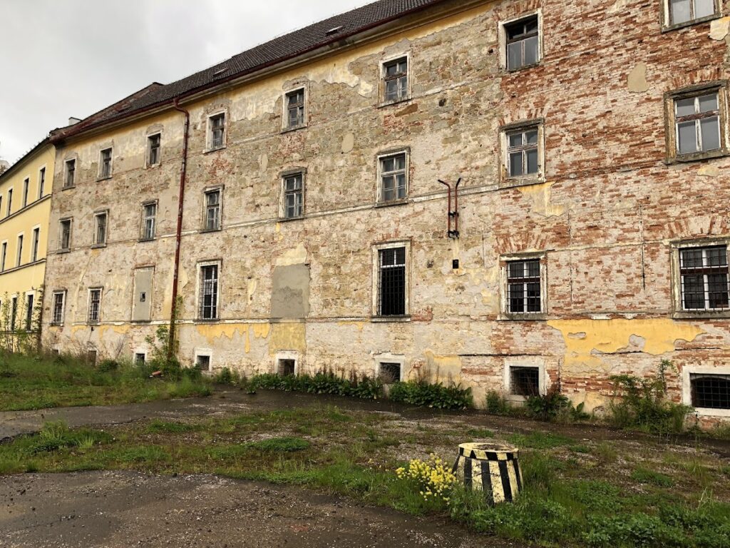 Jesuit College in Jičín: An Early Baroque Educational Complex 2 Jesuit college in Jičín