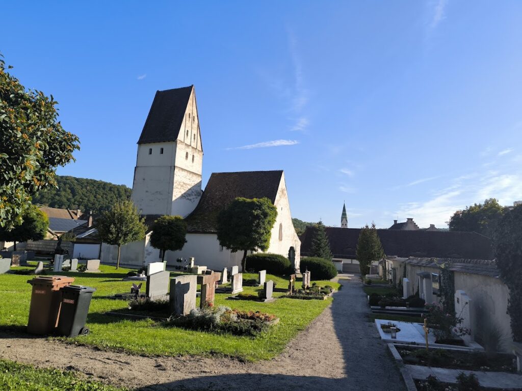 Galluskirche: A Carolingian-Origin Church in Pappenheim, Germany 2 Galluskirche