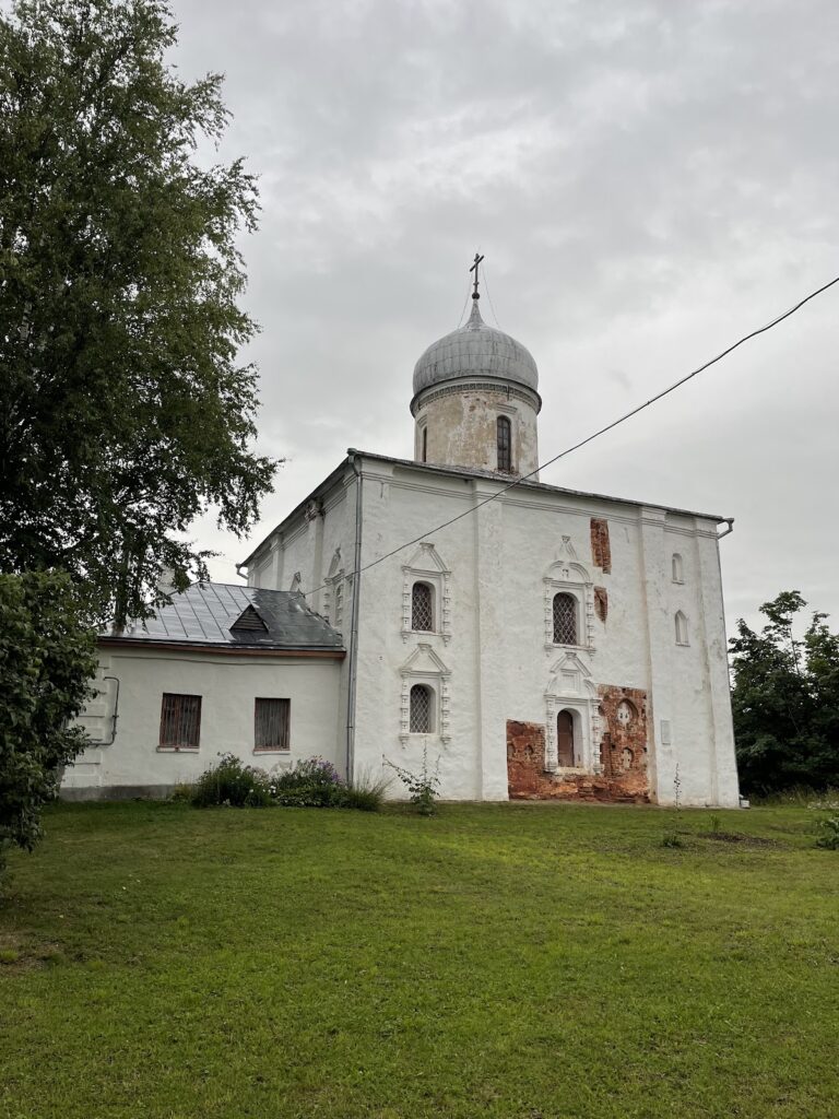 The Church of the Nativity of the Theotokos on Mikhalitsa, Veliky Novgorod: A medieval Novgorodian stone church