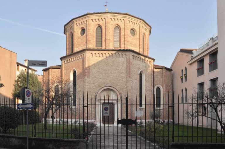 Santa Chiara: A Late-Fifteenth-Century Church in Vicenza