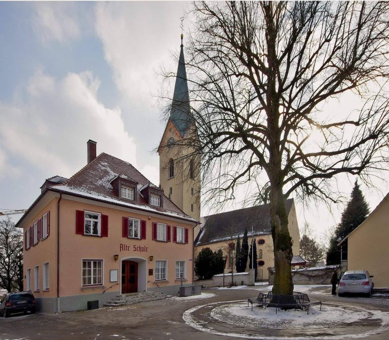 Pfarrkirche Unserer lieben Frau: Parish and Marian Pilgrimage Church in Eriskirch, Germany