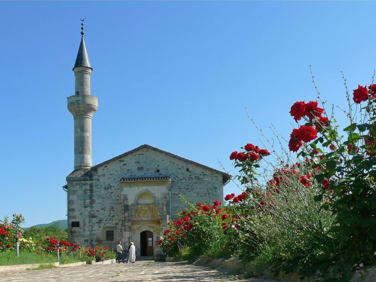 Ozbek Han Mosque: A Golden Horde Mosque in Ukraine