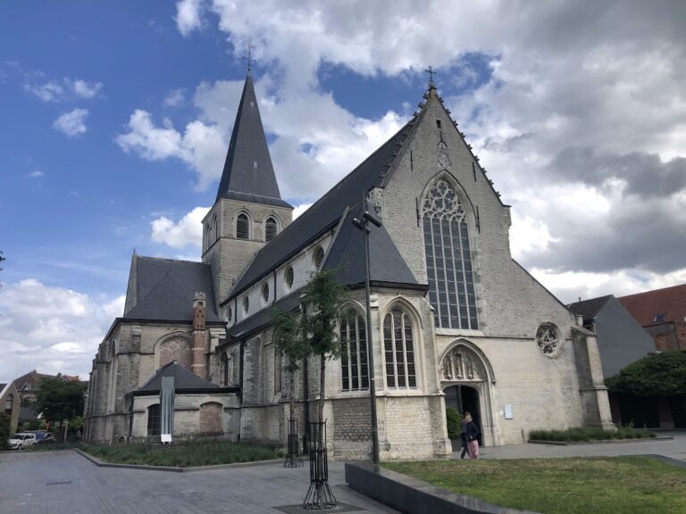 Sint-Katelijnekerk: A Gothic Parish Church in Mechelen, Belgium