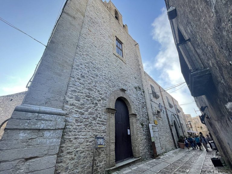 Church of San Carlo in Erice: Baroque church and former charitable convent
