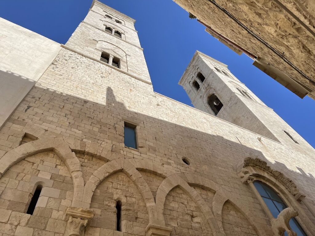 Cathedral of Saint Conrad: Molfetta’s Former Cathedral and Apulian Romanesque Landmark 5 Cathedral of Saint Conrad