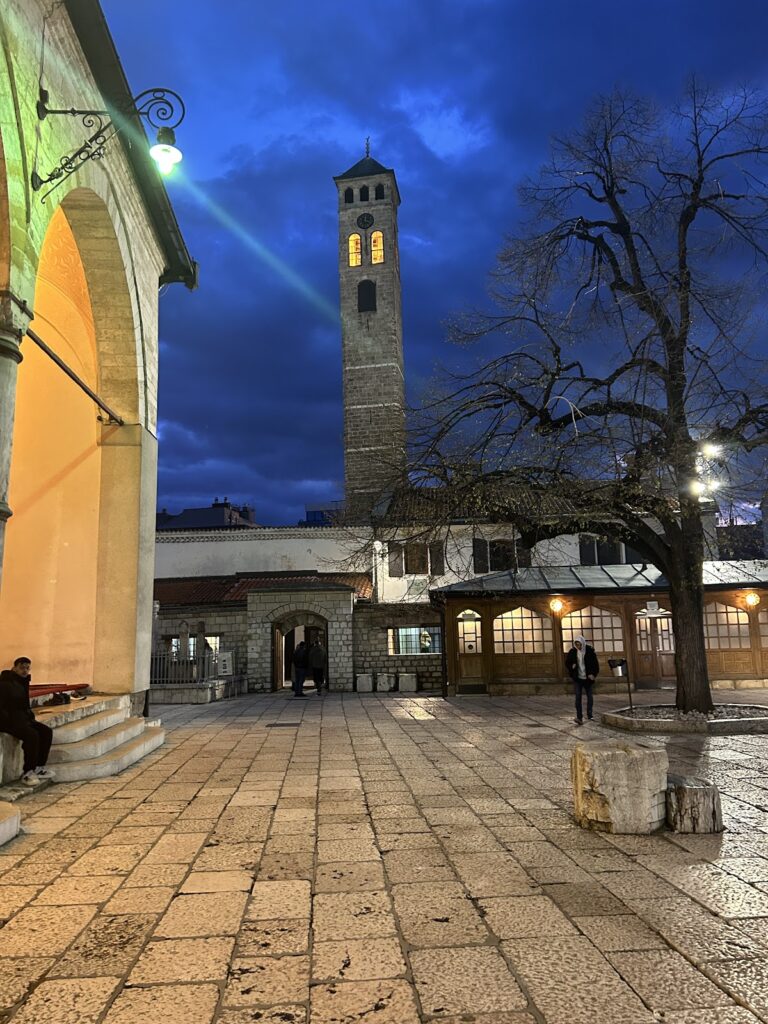 Gazi Husrev-beg Mosque: Sarajevo’s Principal Congregational Mosque 5 Gazi Husrev-beg Mosque