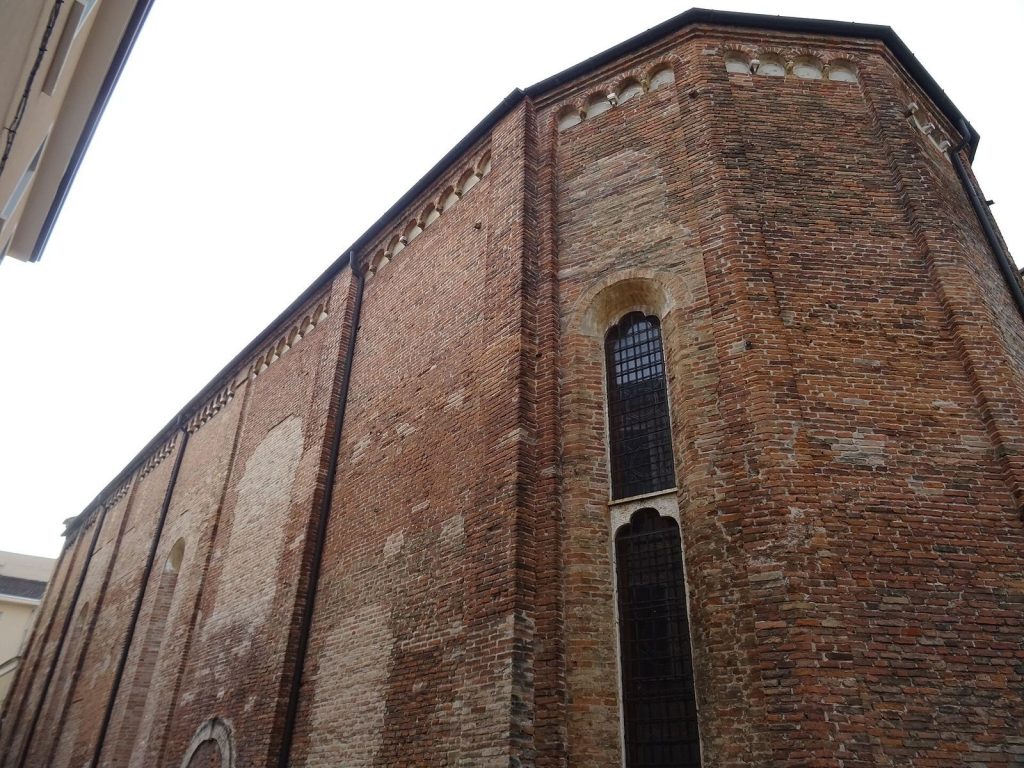 Sant'Antonio Abate: A Medieval Church and College Chapel in Padua 1 Sant'Antonio Abate