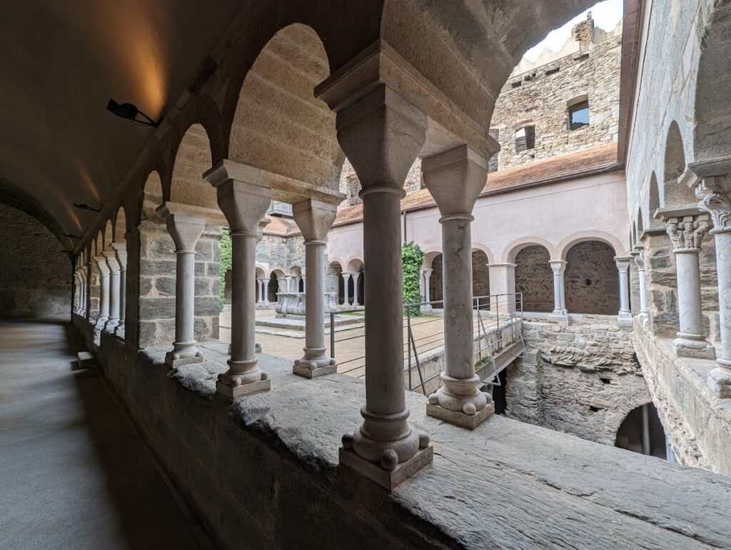 Sant Pere de Rodes: A Romanesque Benedictine Monastery in Spain 5 Sant Pere de Rodes