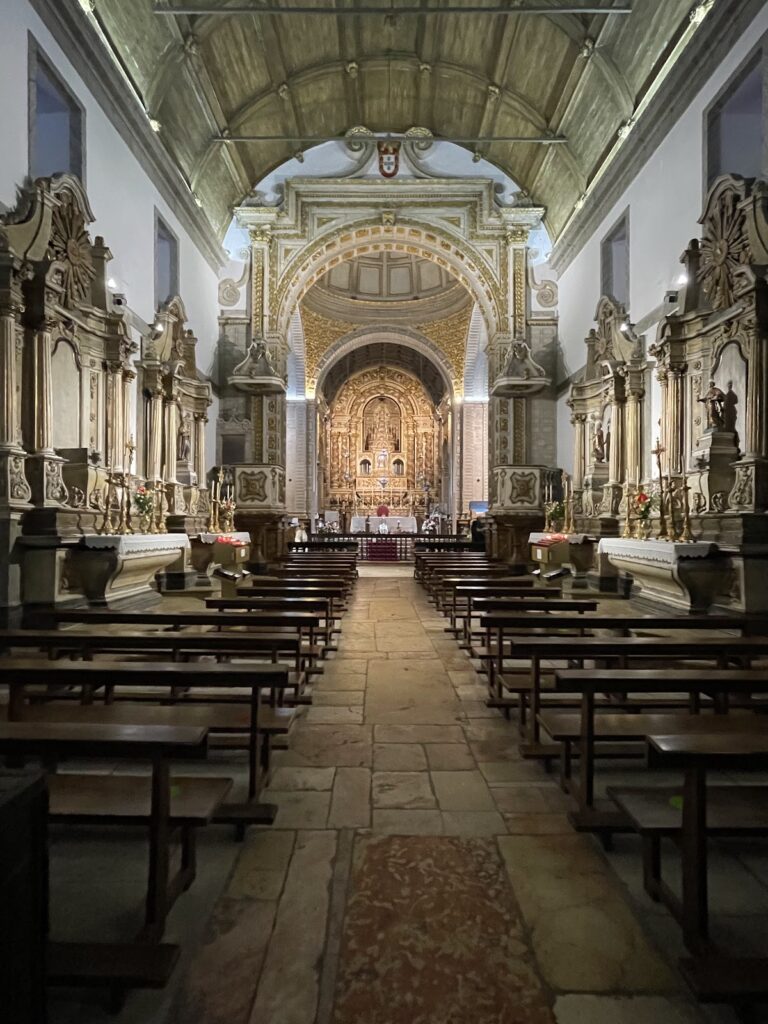Sanctuary of Our Lady of Nazaré: A Marian Shrine in Portugal 2 Sanctuary of Our Lady of Nazaré