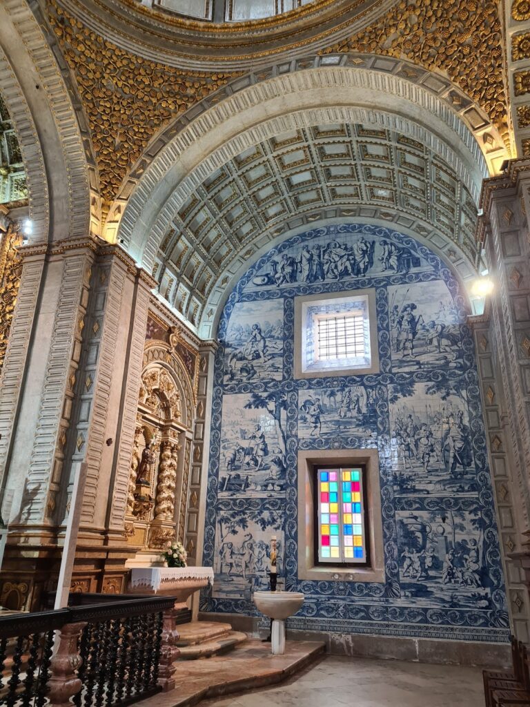 Sanctuary of Our Lady of Nazaré: A Marian Shrine in Portugal 3 Sanctuary of Our Lady of Nazaré