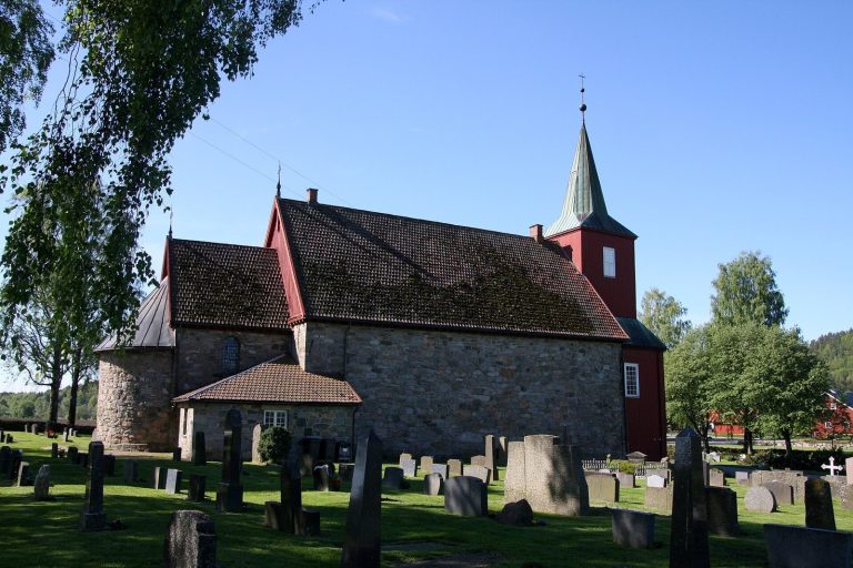 Hedrum Church: A Medieval Romanesque Parish Church in Norway