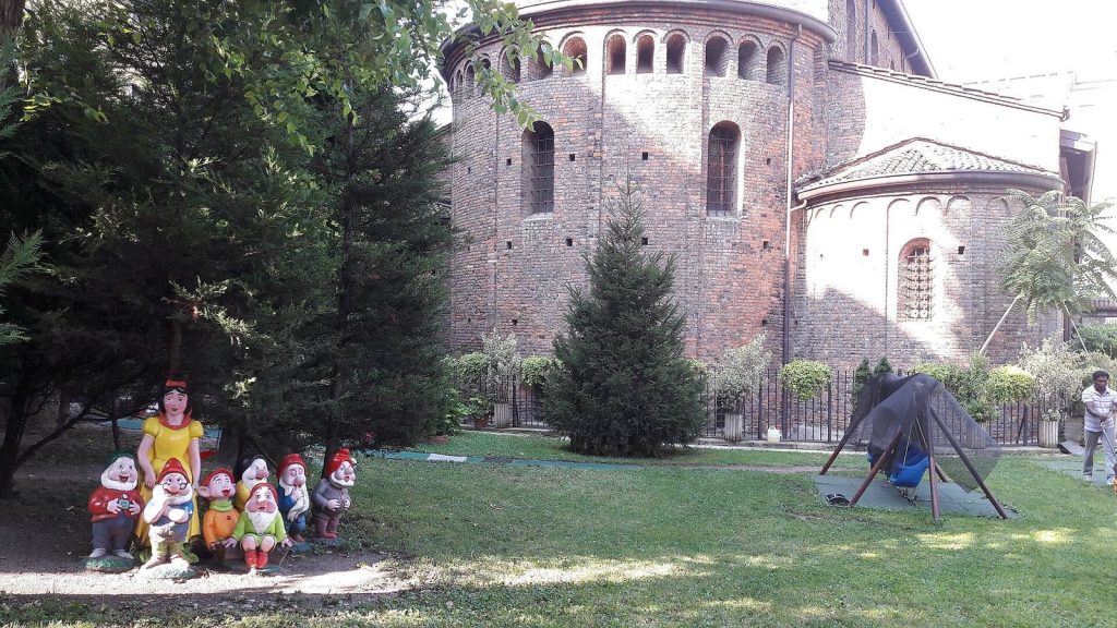 San Vincenzo in Prato: An Early Christian Basilica in Milan 1 San Vincenzo in Prato
