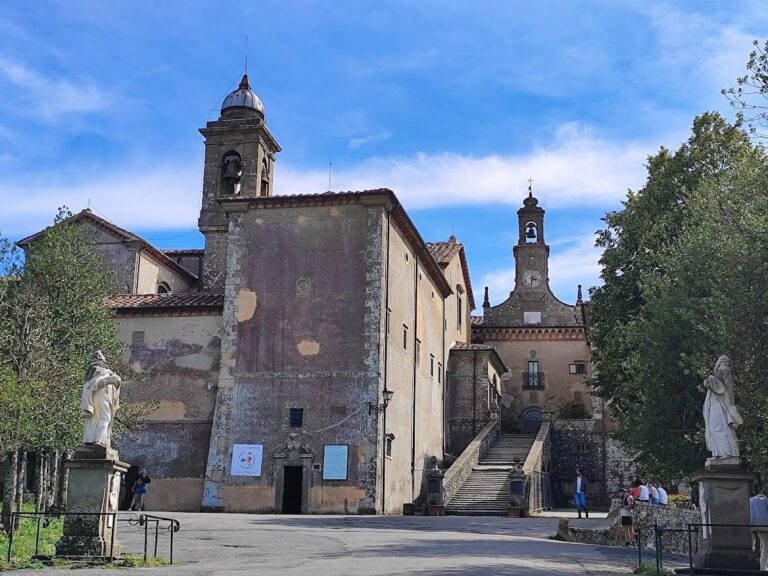 Basilica of Our Lady of Sorrows and St. Philip Benizi: Servite Sanctuary in Italy