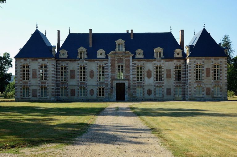 Château de La Croix-Saint-Leufroy: Former Benedictine Abbey in France
